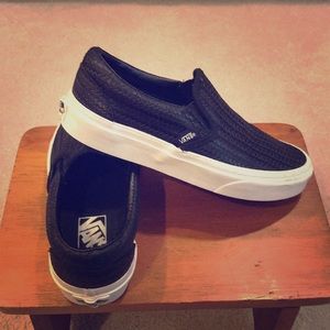 Vans off the Wall Classic slip on